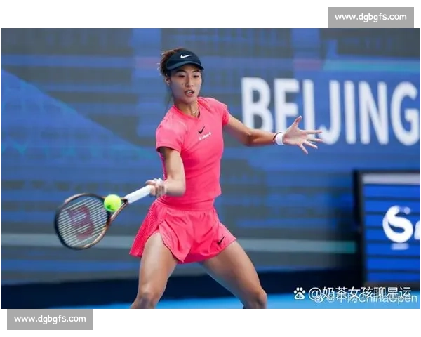 郑钦文崭露头角引领中国网球新纪元展现年轻力量与竞技风采